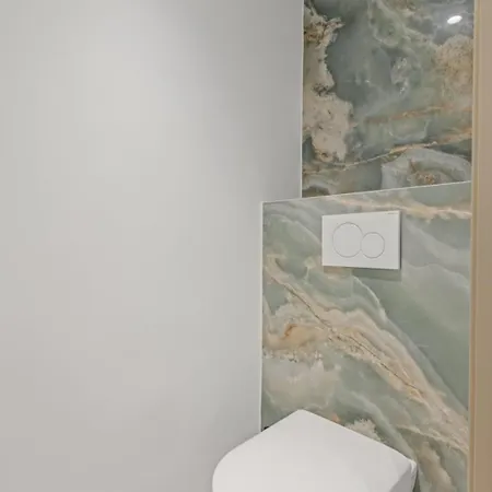 Luxueuse L'olivier 4 Jacuzzi *