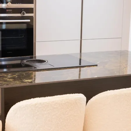 Luxueuse L'olivier 4 Jacuzzi Villa